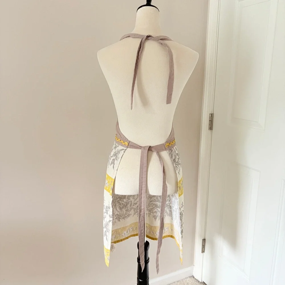 Pier 1 Imports Apron OS Yellow Gray Floral Toile Embroidered Rickrack Cotton